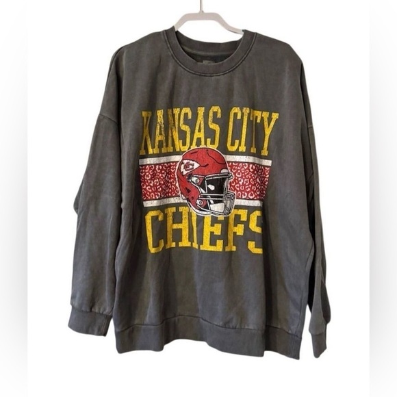 NFL Tops - NFL Team Apparel Kansas City Chiefs Sweatshirt Women’s Size Large